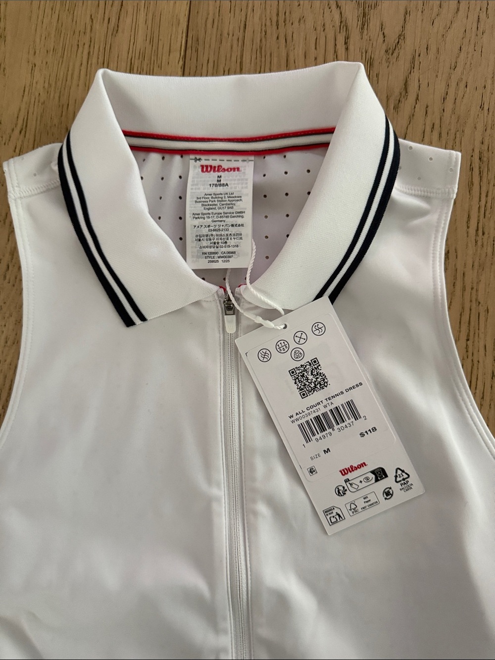Wilson White Sleeveless Pleated Tennis Dress with Polo Collar brand new! Size m - Picture 2 of 5